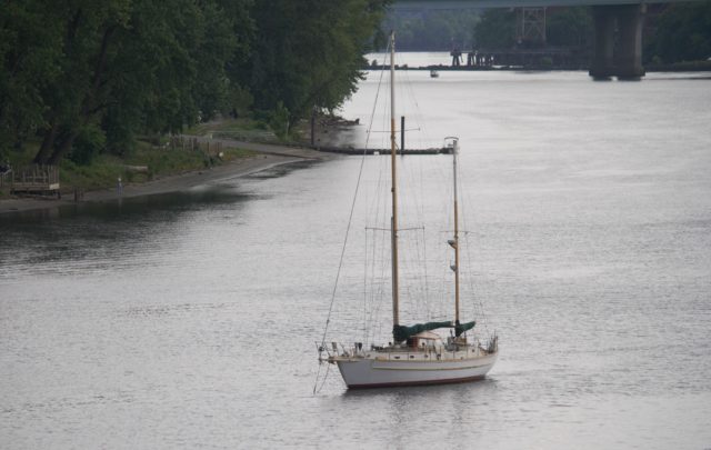 Mysterious sailboat on Connecticut River